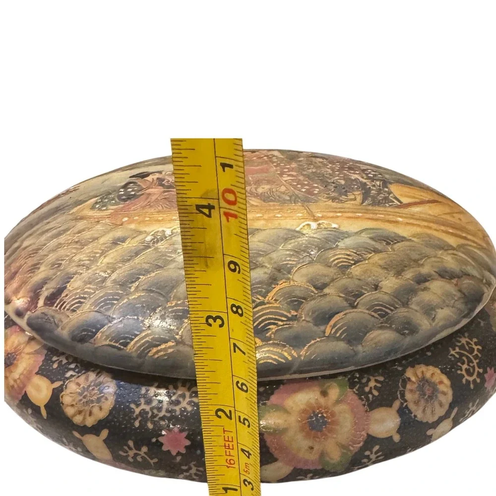 Vintage Post WW2 Satsuma Porcelain Trinket Box Hand Painted Geisha Boat  Lid EUC